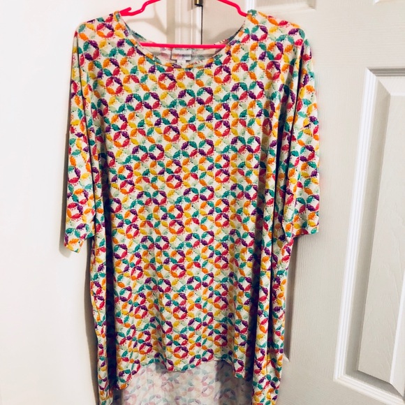 Rainbow Pattern Large Irma Lularoe - Picture 1 of 4
